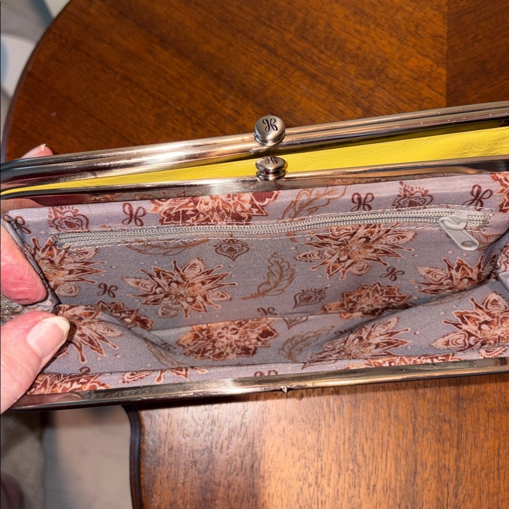 Hobo Clutch wallet double kiss lock openings for Cash cards ID +large pocket - Picture 12 of 15
